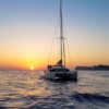 Escapada romántica al atardecer en catamarán (privado)